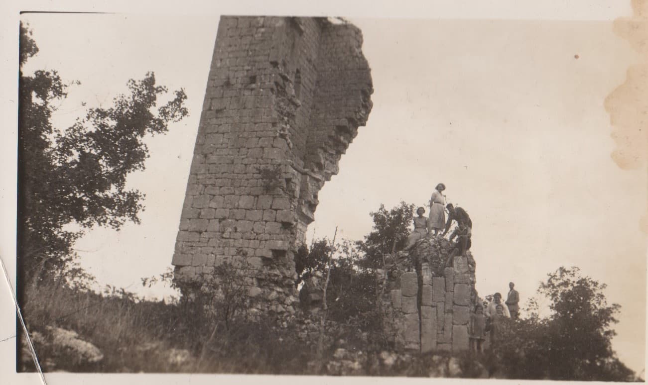 La tour Roquefort de Bourzolles
